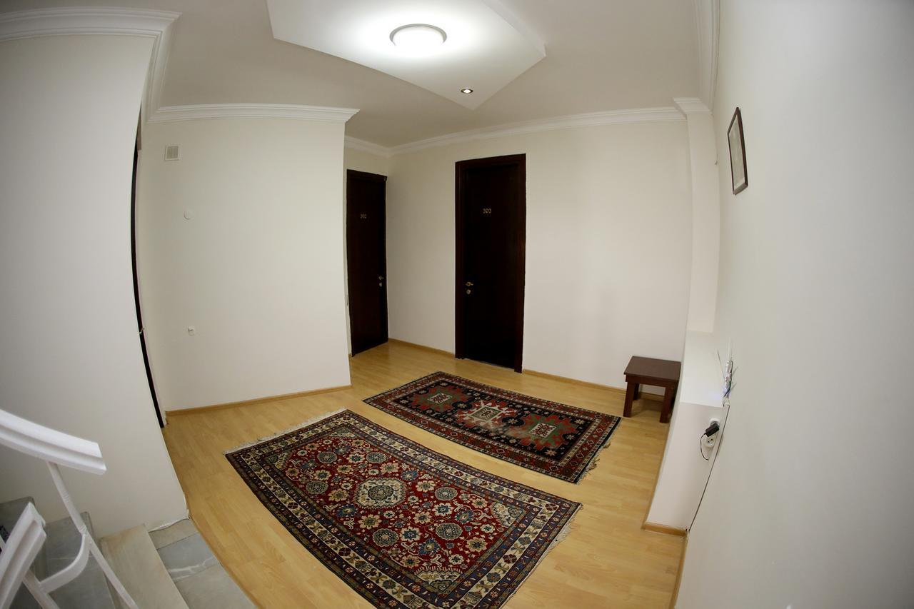 New Palace Shardeni Tbiliszi Kültér fotó